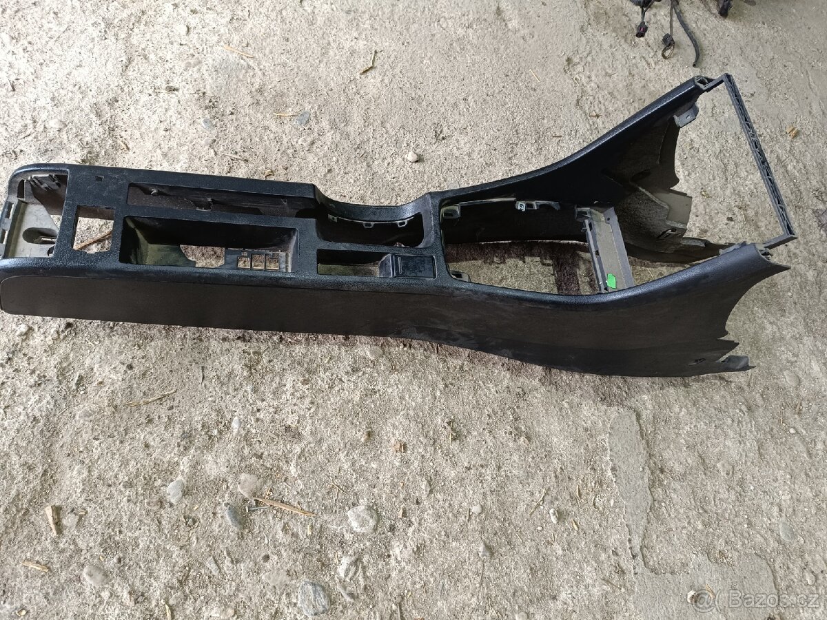 Středový tunel A4 b6 - 2