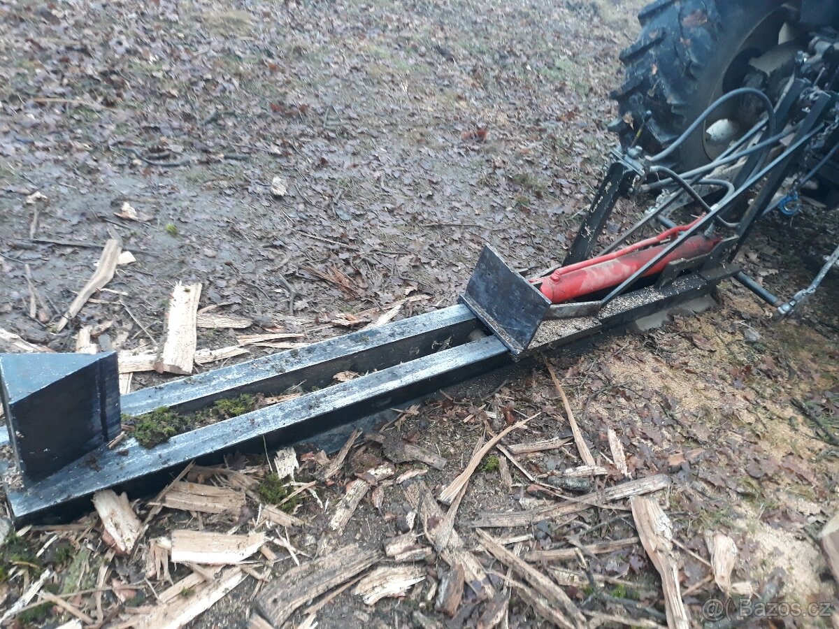 Štípačka dřeva - 2