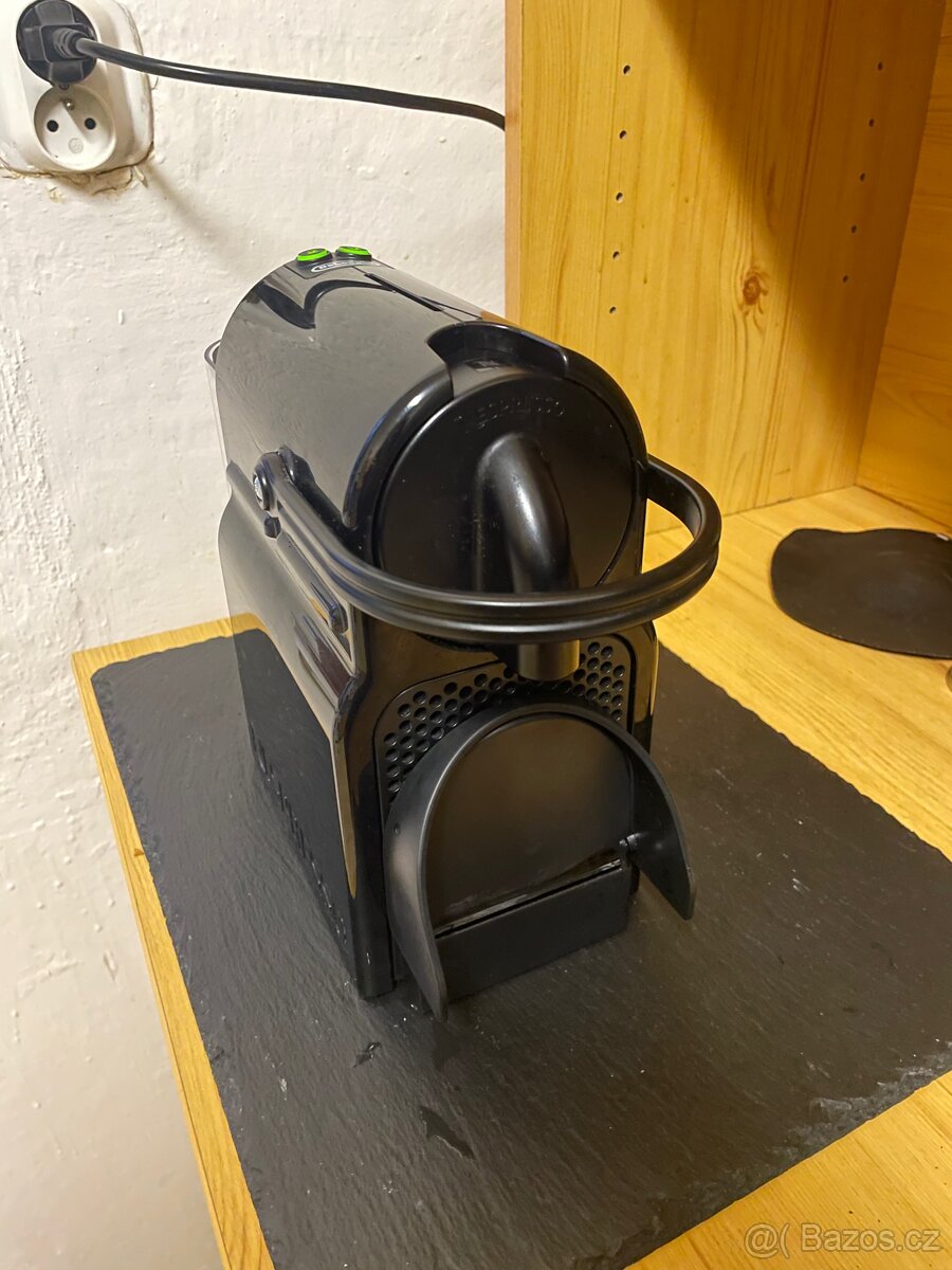 Delonghi kávovar - 2