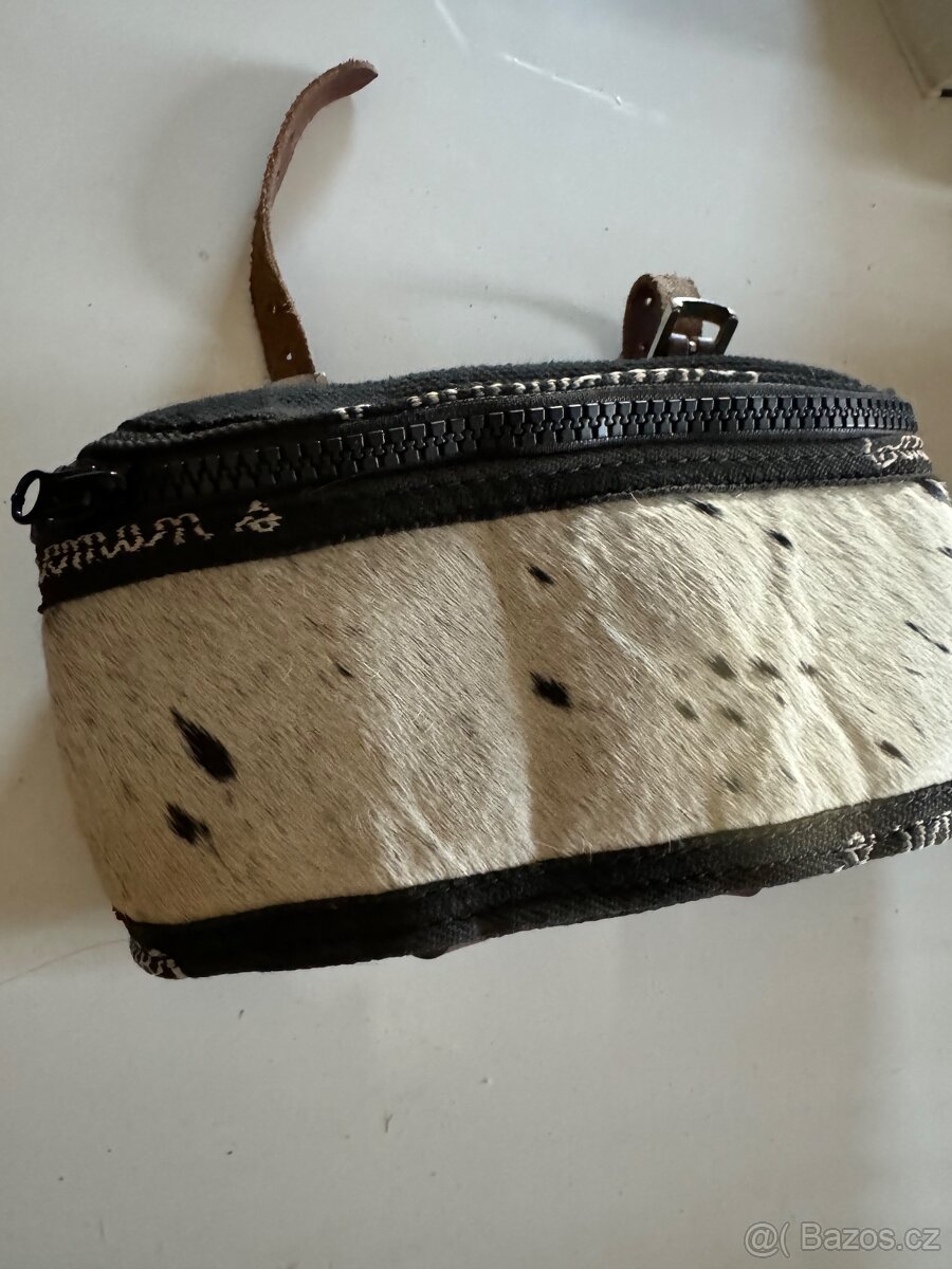 Brašnička na sedlo - 2