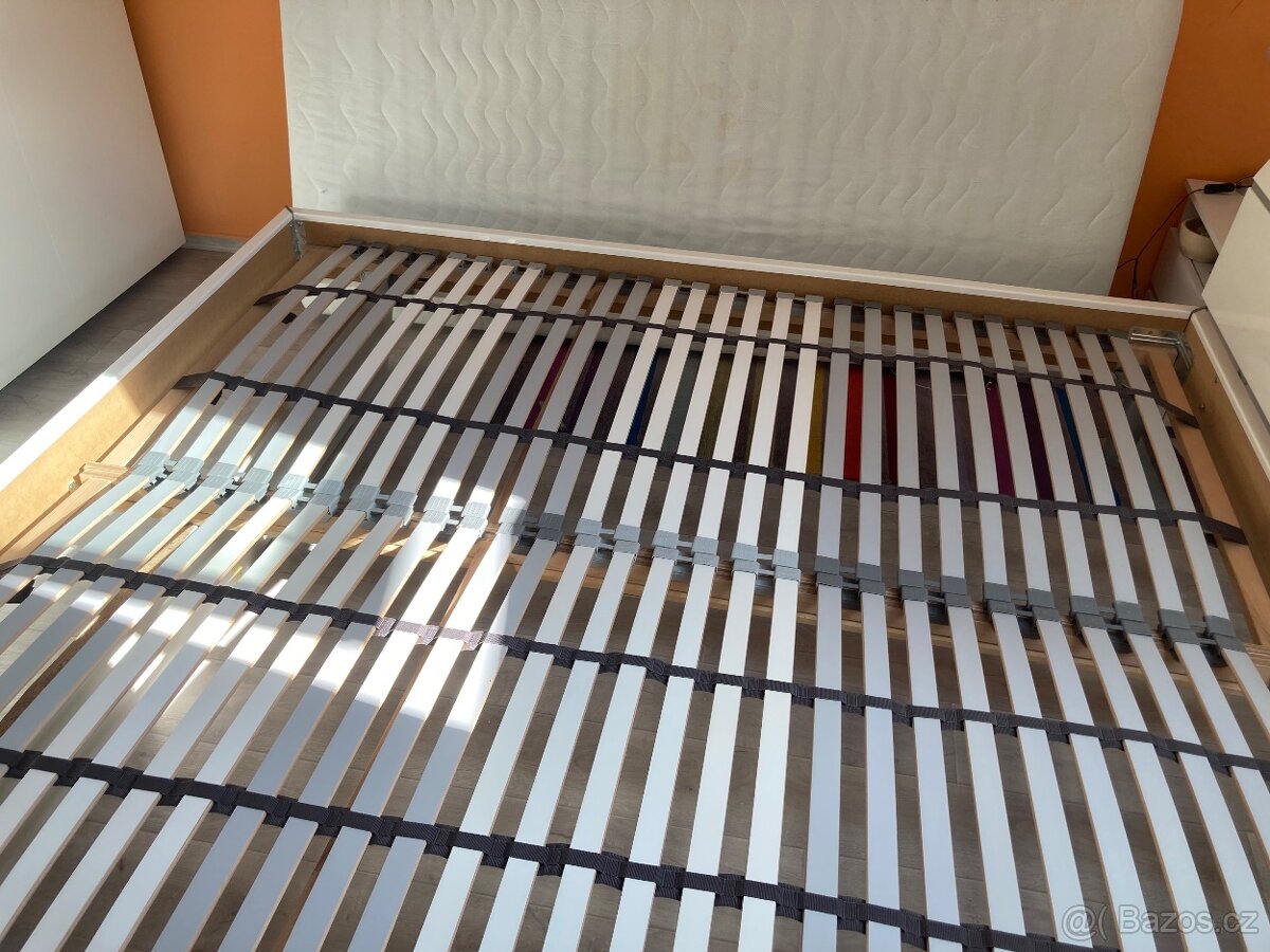 Postel 180x200, rošty a matrace - 2