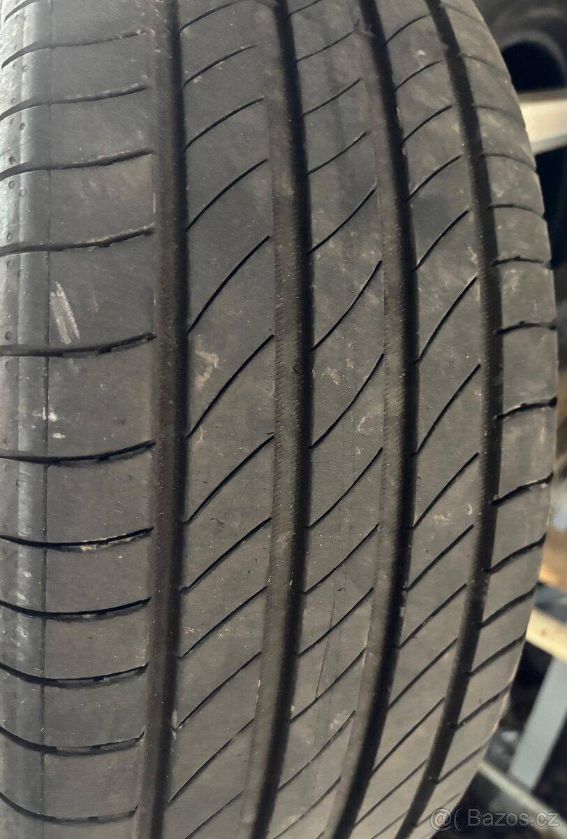 Letní pneu 16" - 2