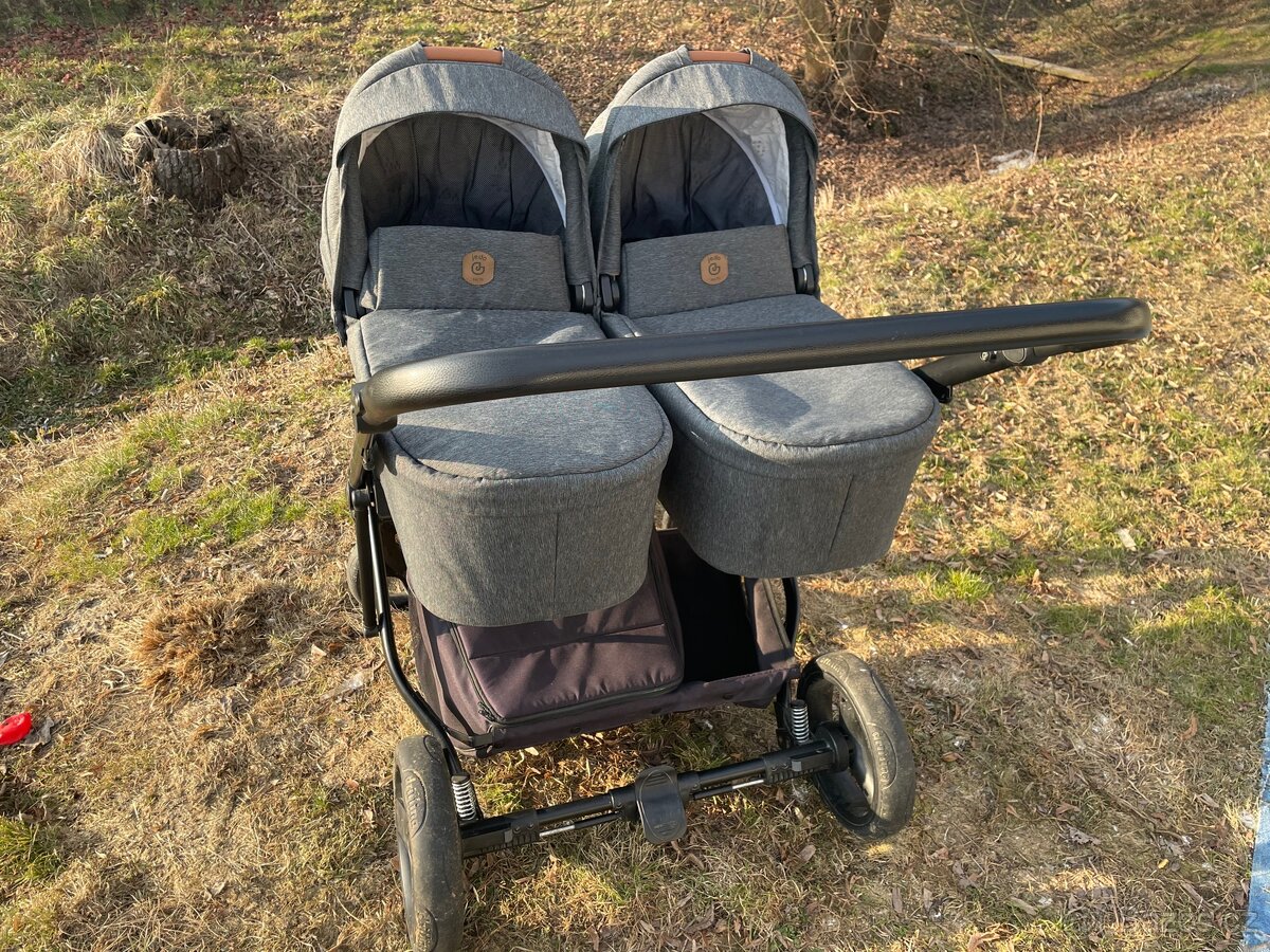 Dvojkočárek pro dvojčata/sourozence - 2