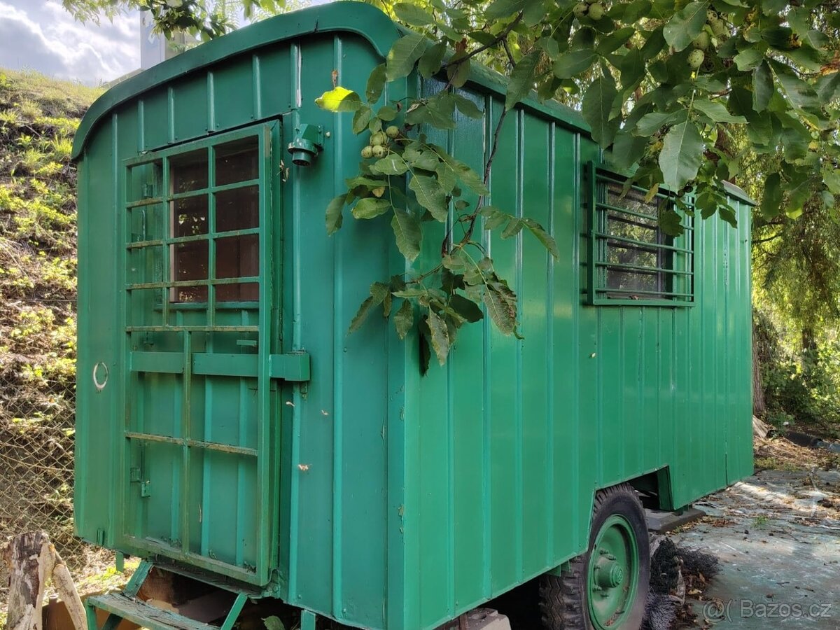 Obytný přívěs / starší karavan / maringotka - 2