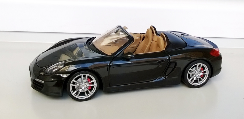 Automodely Cayman, Boxster 1/18 - 2