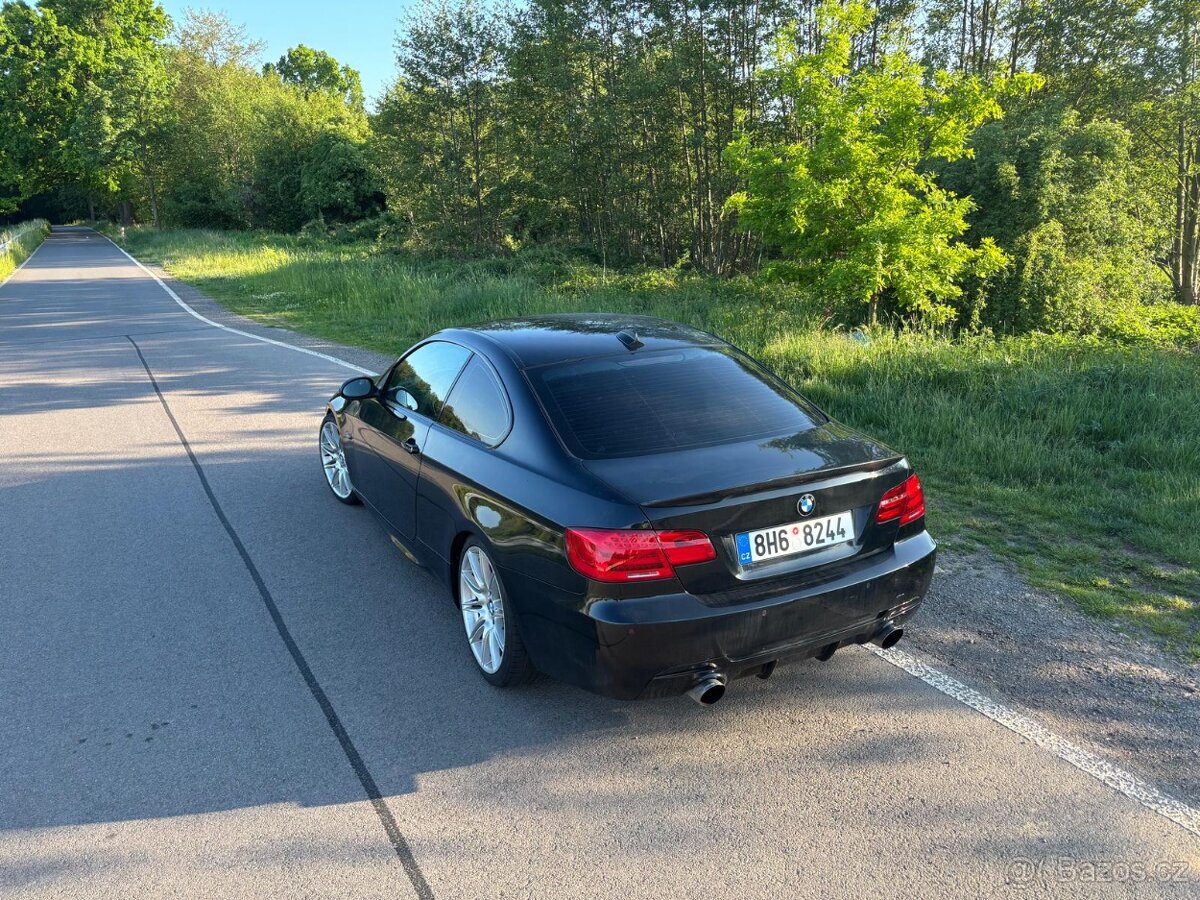 BMW 335i, manual - 2