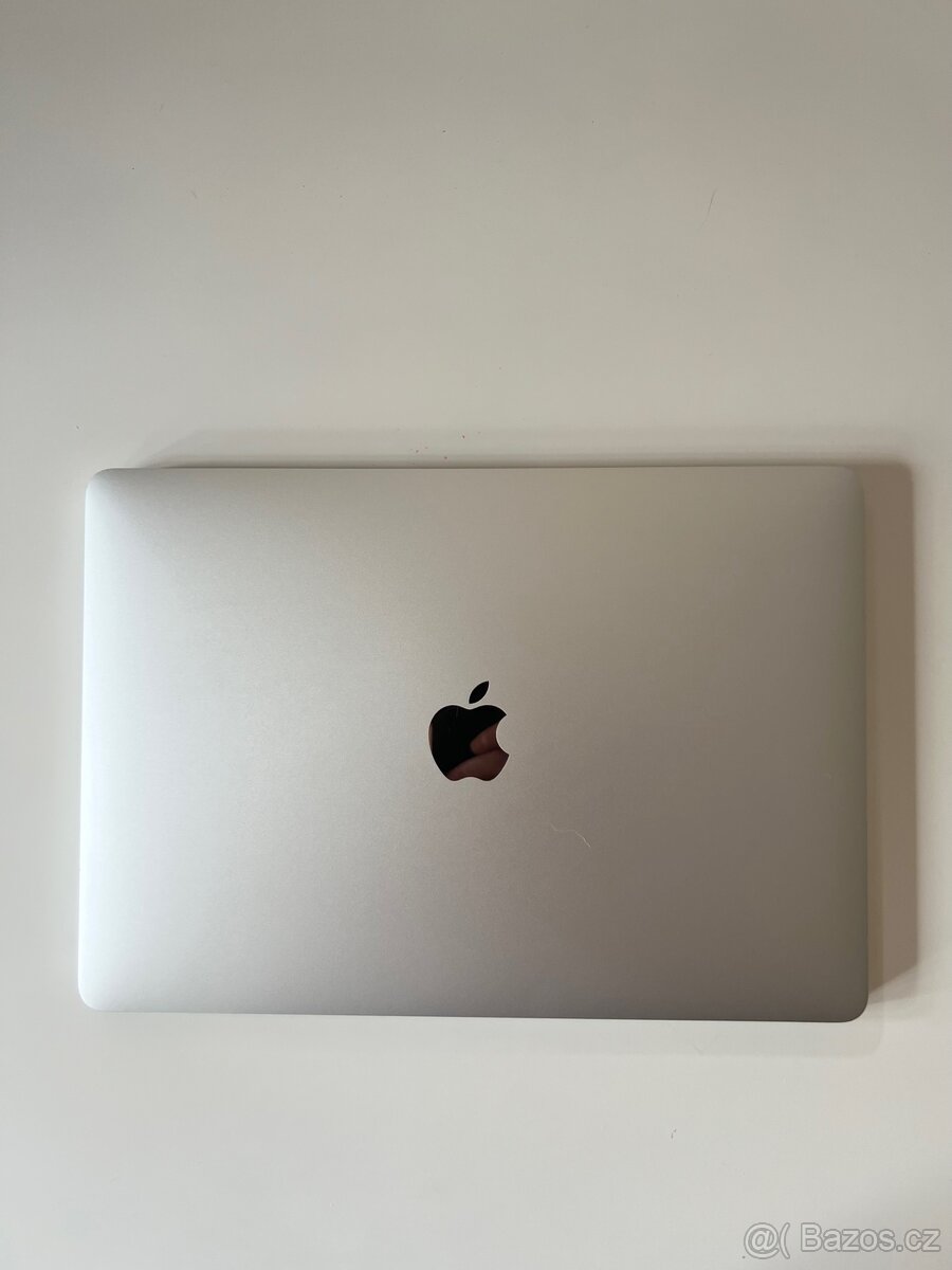 Apple MacBook Pro 13 256 GB 2017 - 2