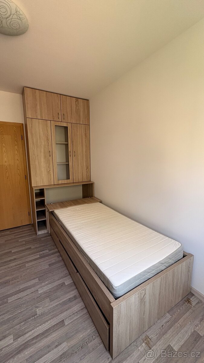 Dětská skříň s postelí a šuplíkem na míru - 2