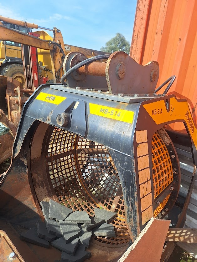 Třídící lžíce MB Crusher - 2