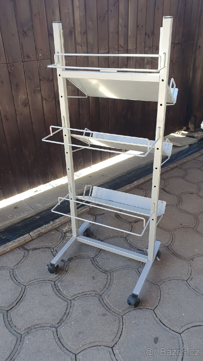 Prodejní regál - 2