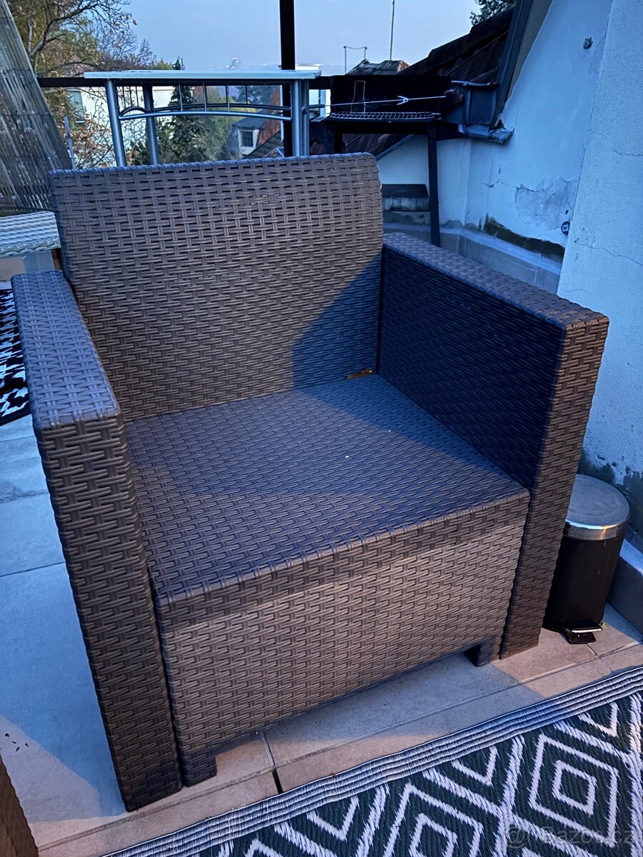 Zahradní nábytek - 2