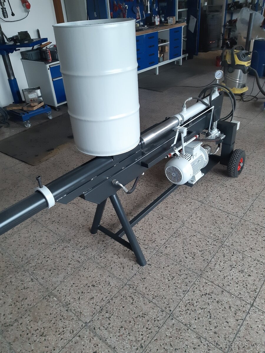 Briketovací lis - 2