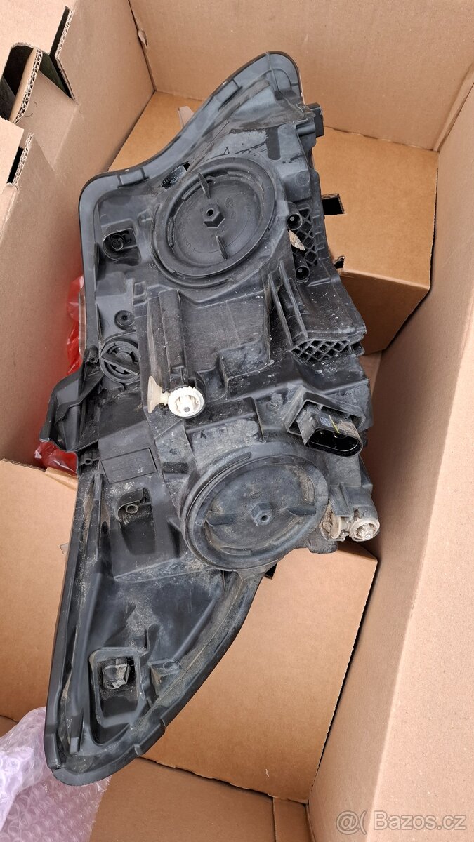 Přední světlo Mercedes Vito W447 - 2