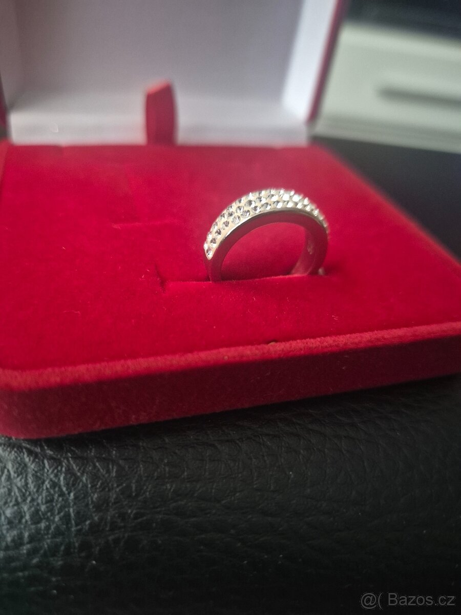 Stříbrný prsten Swarovski - 2