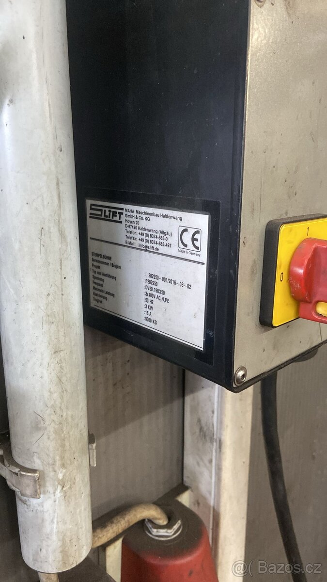 Dvousloupový Hydraulický zvedák 5t. Slift Německo - 2