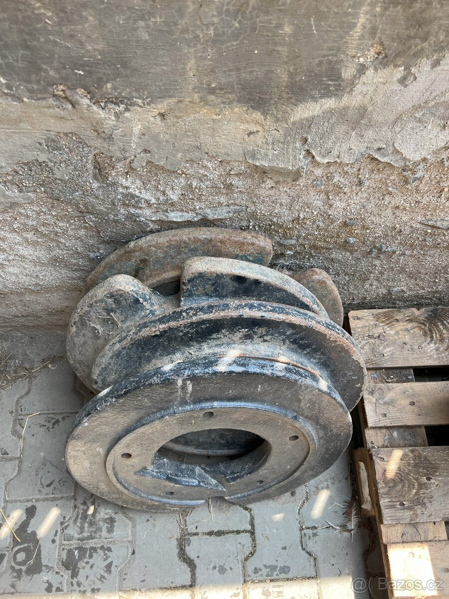 Závaží zetor 25 - 2