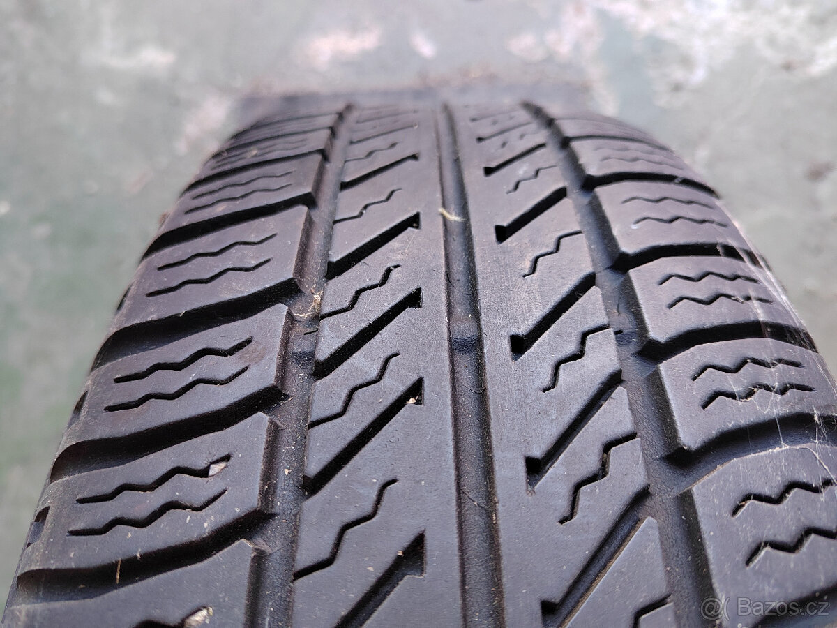 Kolo -plechový disk s pneu Michelin 175/70 R13 Opel Astra F - 2