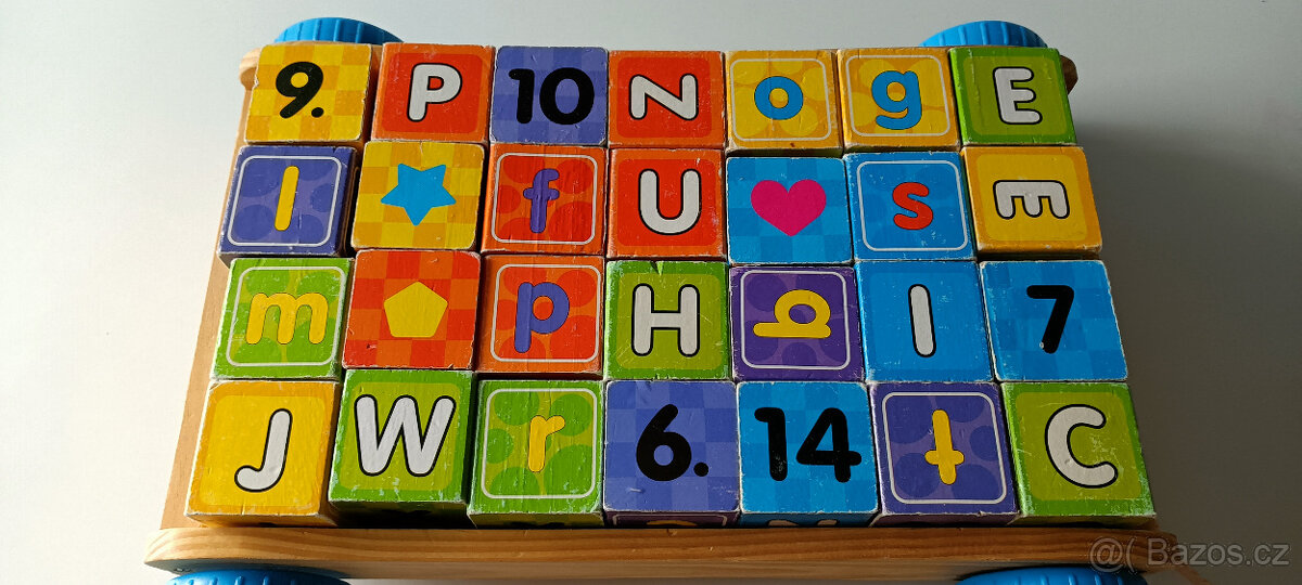 Vozík s dřevěnými kostkami - 2