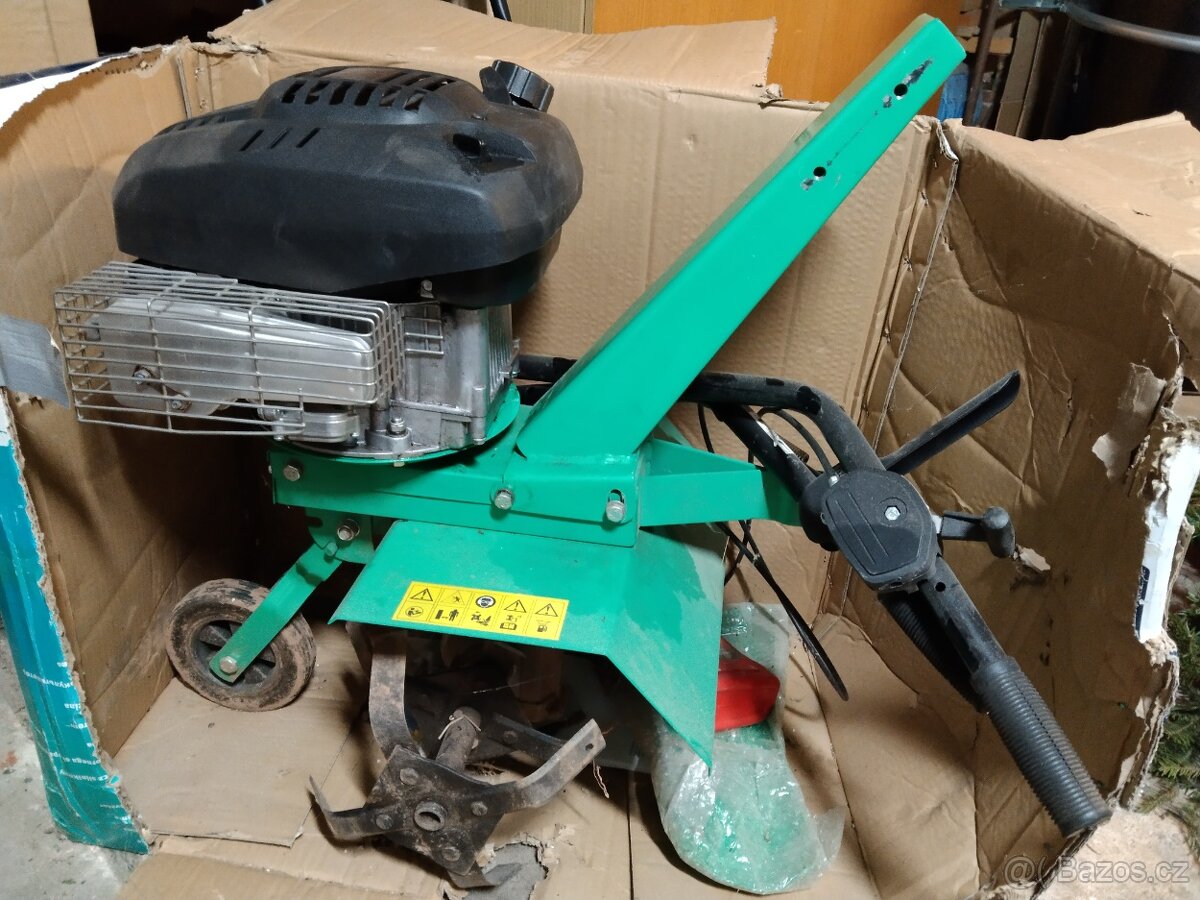 Benzínový kultivator - 2