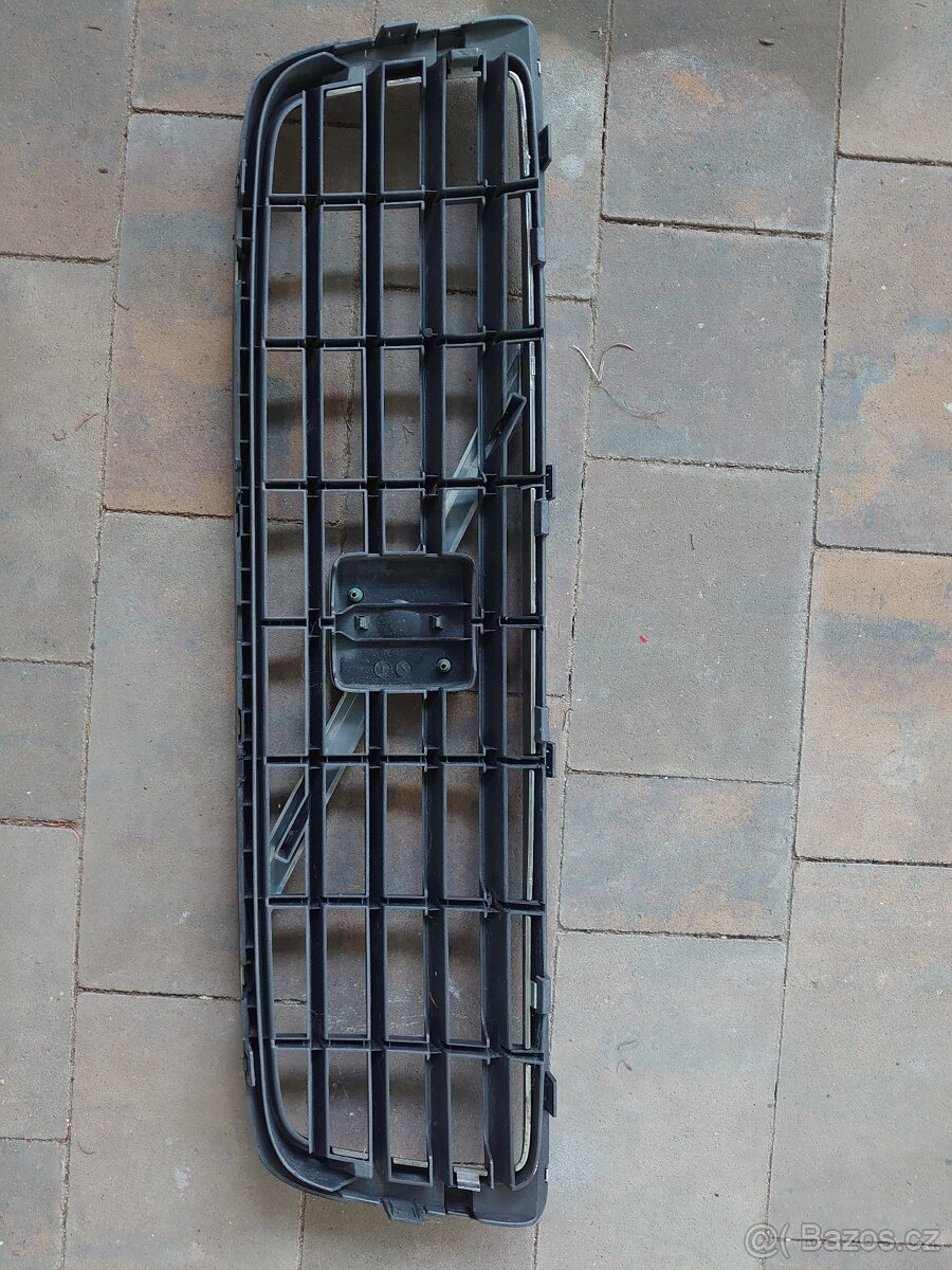 Mřížka chladiče Volvo S80 2008 - 2