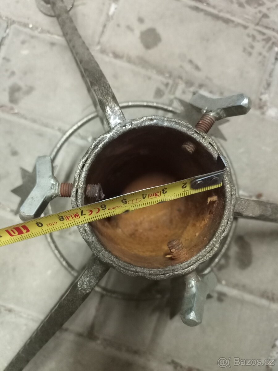 Stojanek na stromeček - 2