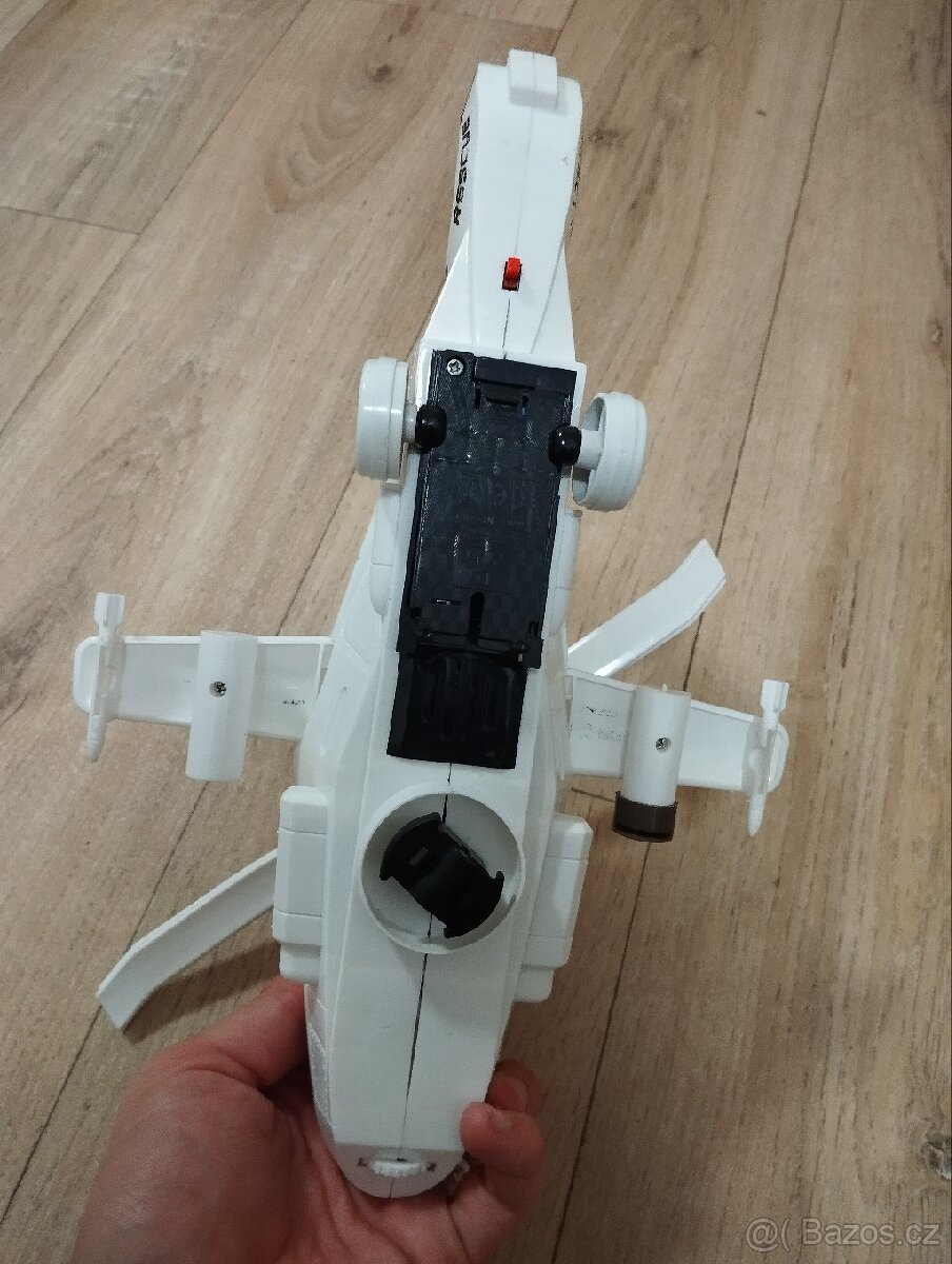 Bily policejni vrtulnik s hologramem - 2