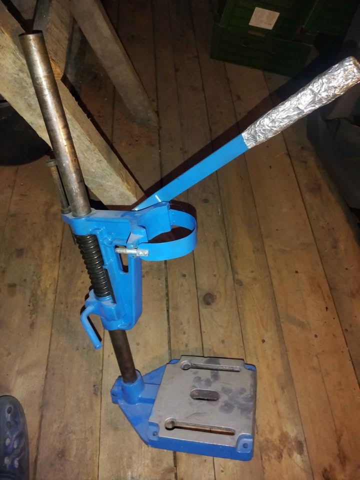 Stojan na vrtačku - 2