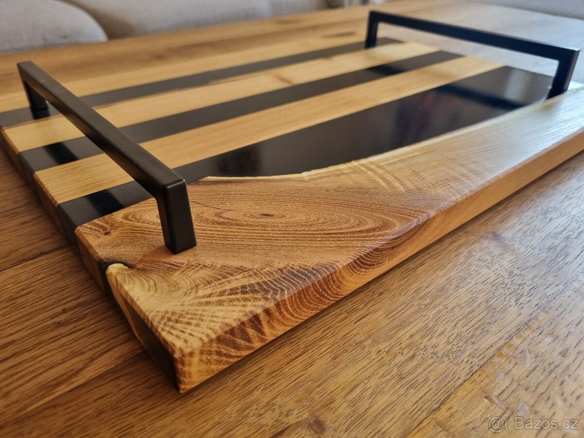 Podnos akát s černým epoxydem - 2