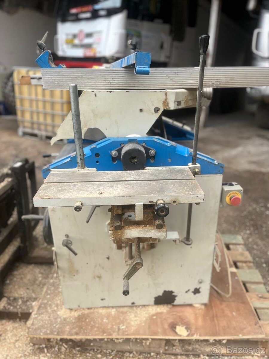 Srovnávací frézka - 2