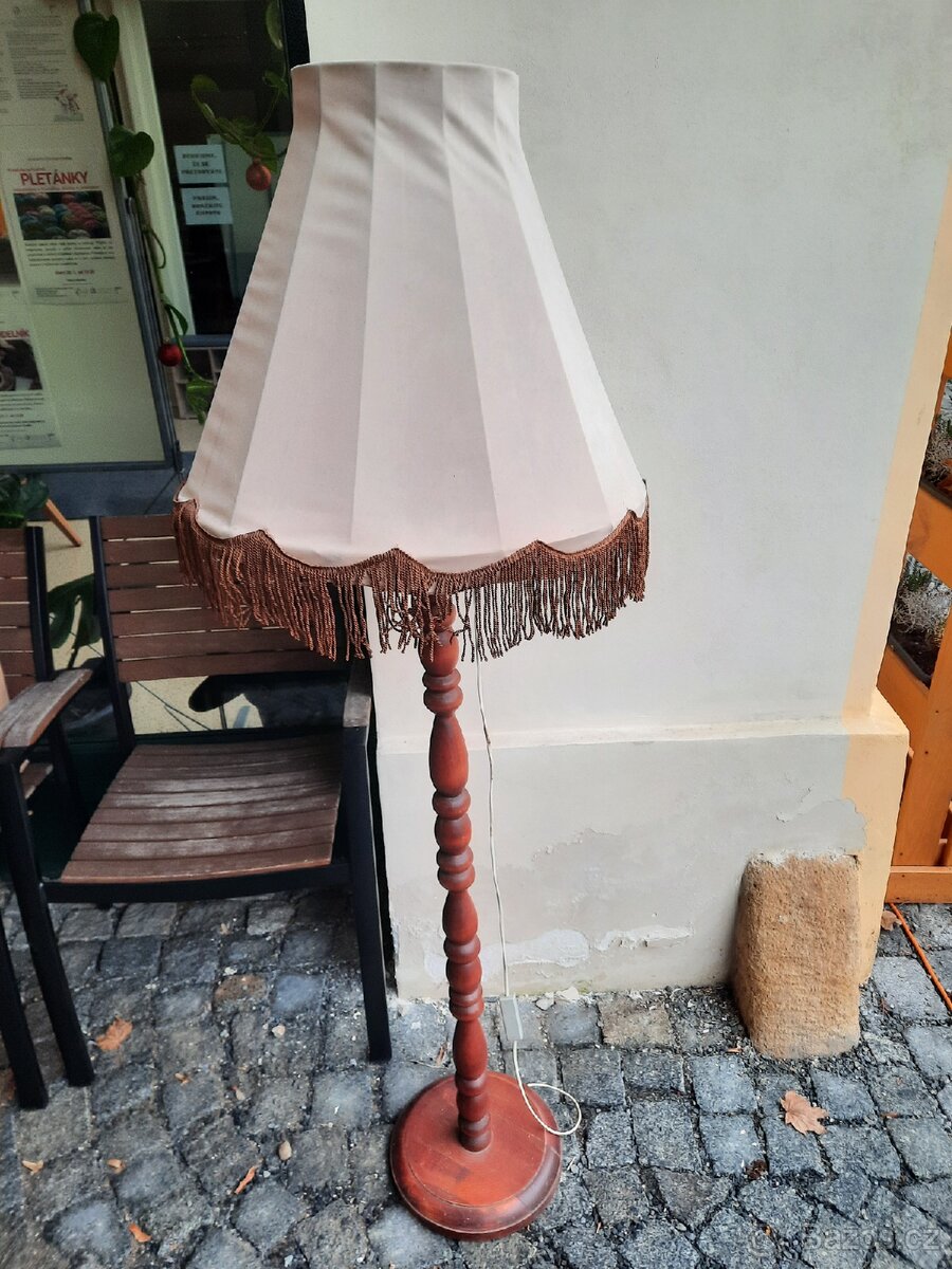 Starožitná stojací lampa 70. léta - 2