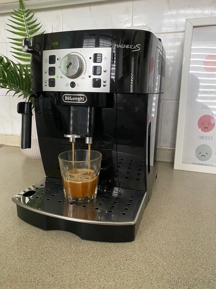 Kávovar Delonghi ecam 22.112 - 2