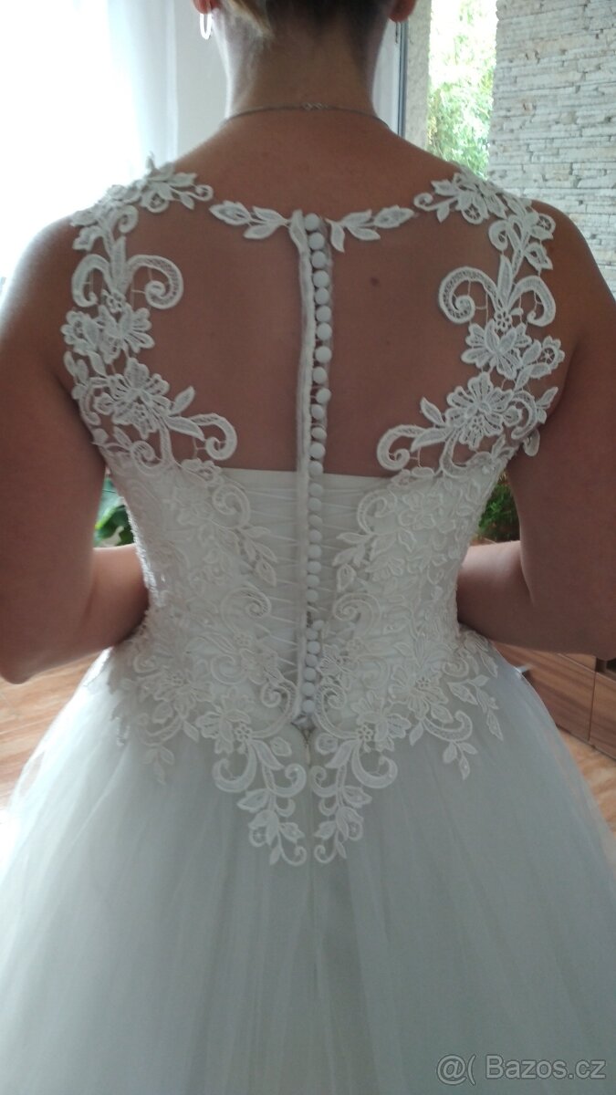 Svatební šaty - 2