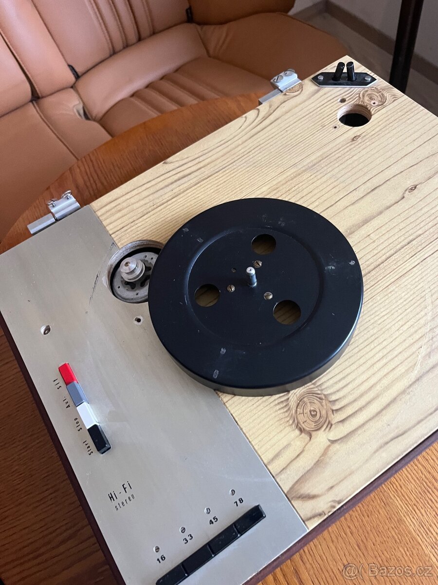 Gramofon na díly - 2