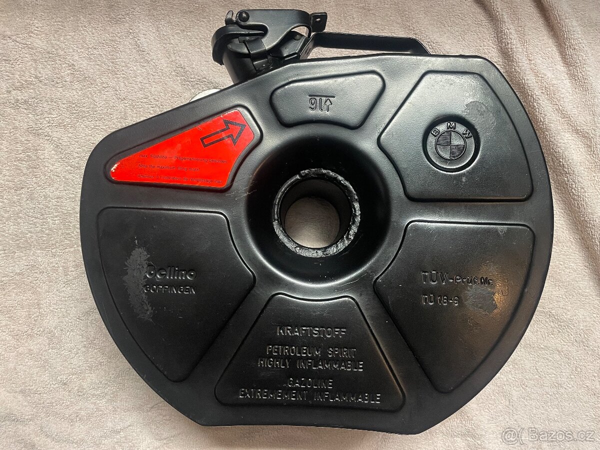 BMW kanystr do rezervy na 9 litrů originál - 2