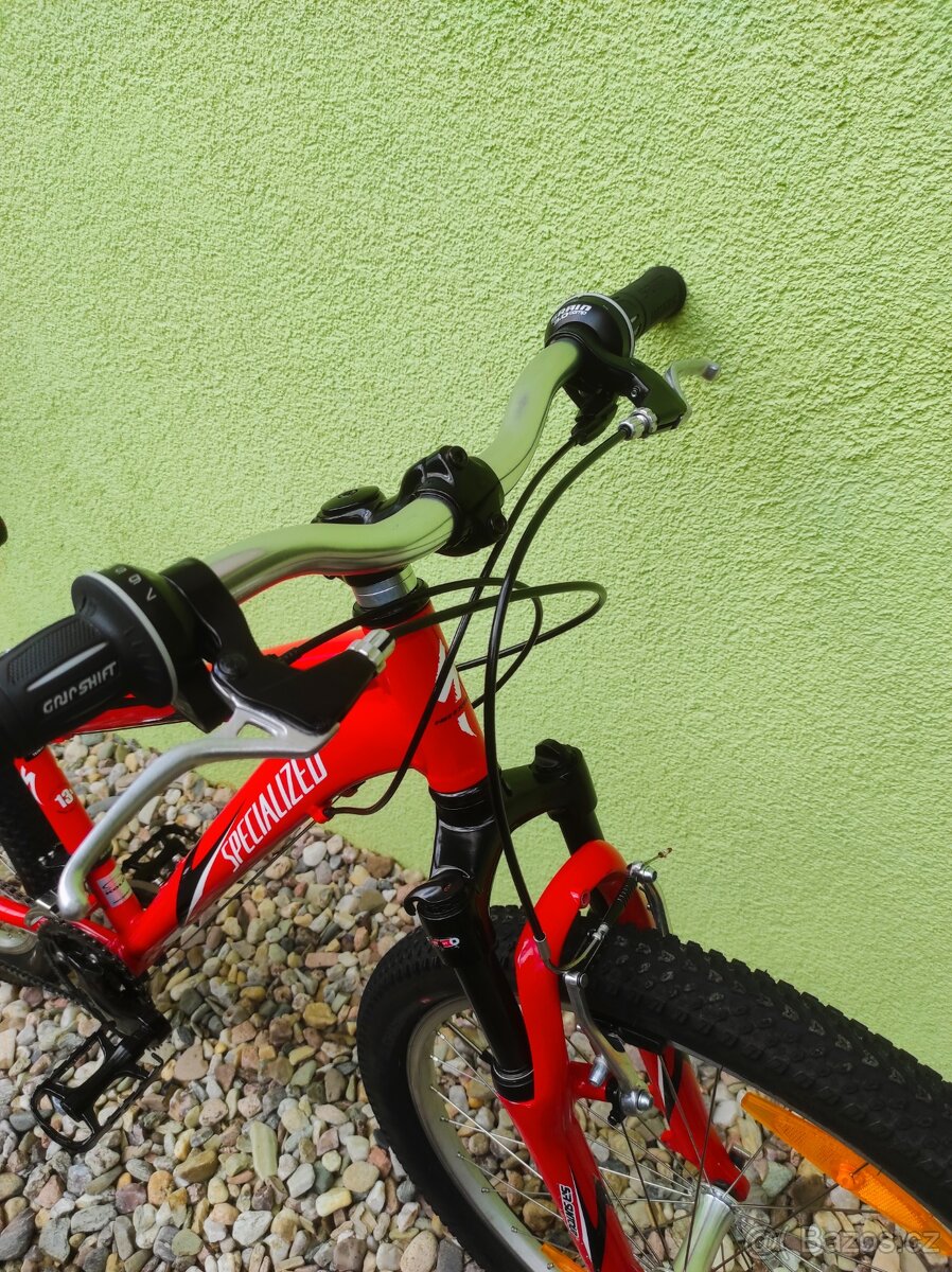 Značkové dětské kolo SPECIALIZED 24" (červená) - 2