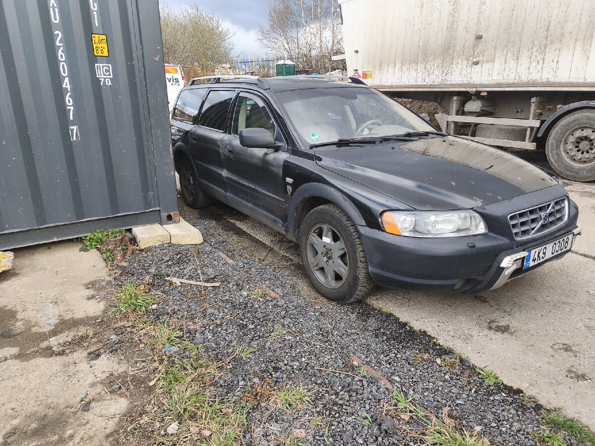 Volvo xc70 2.4d 136kw - 2
