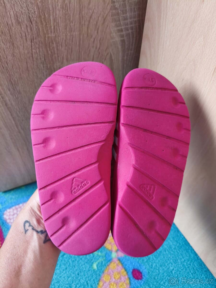 Pantofle Adidas 30 - 2