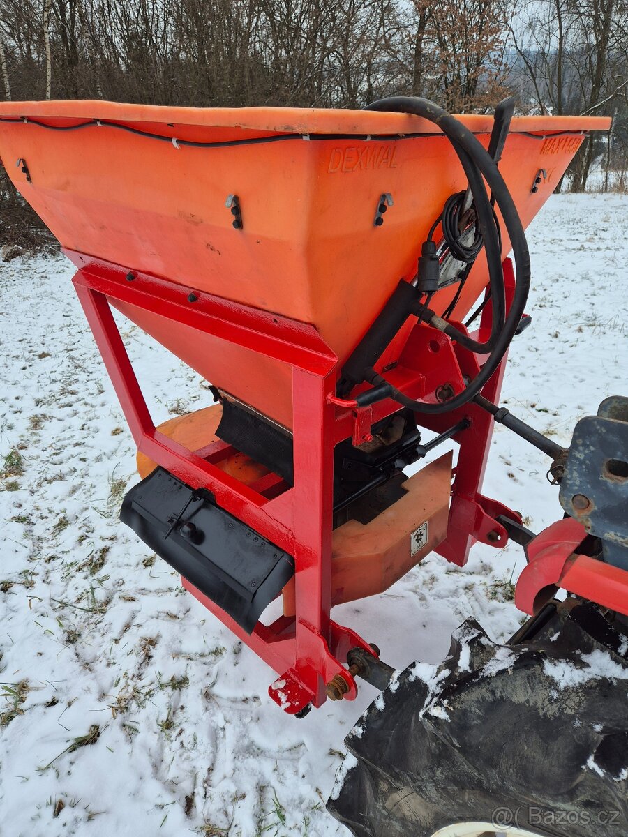 Komunální sypač dexwal PK550 - 2