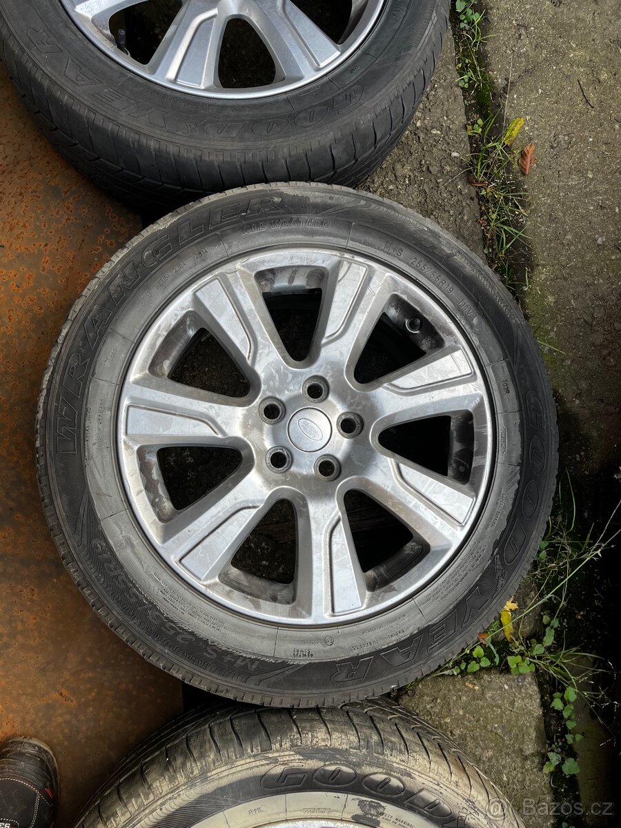 Kola Land Rover R19 - 2