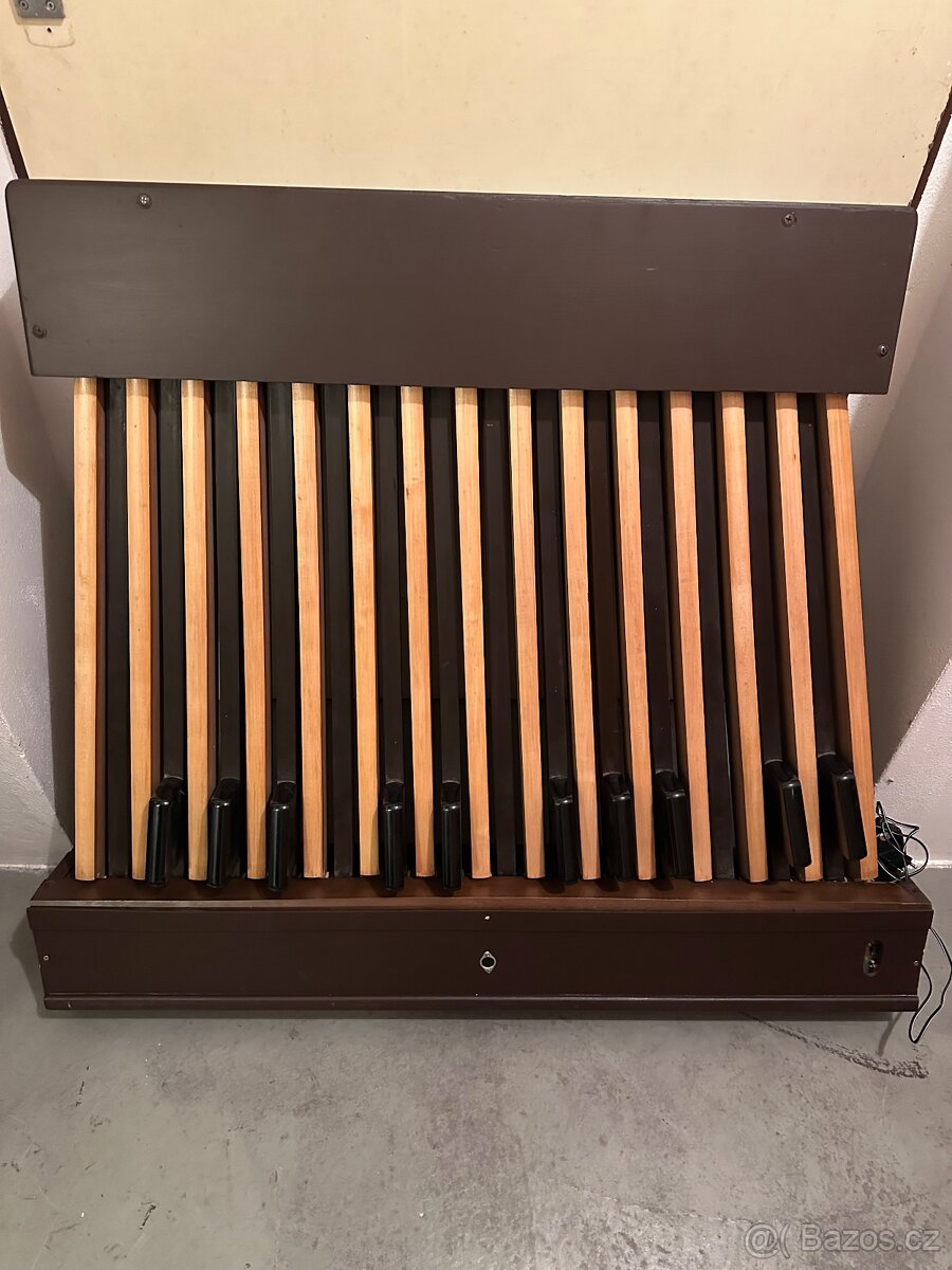 Hammond pedály (pedálnice) originál s MIDI modulem Berio - 2
