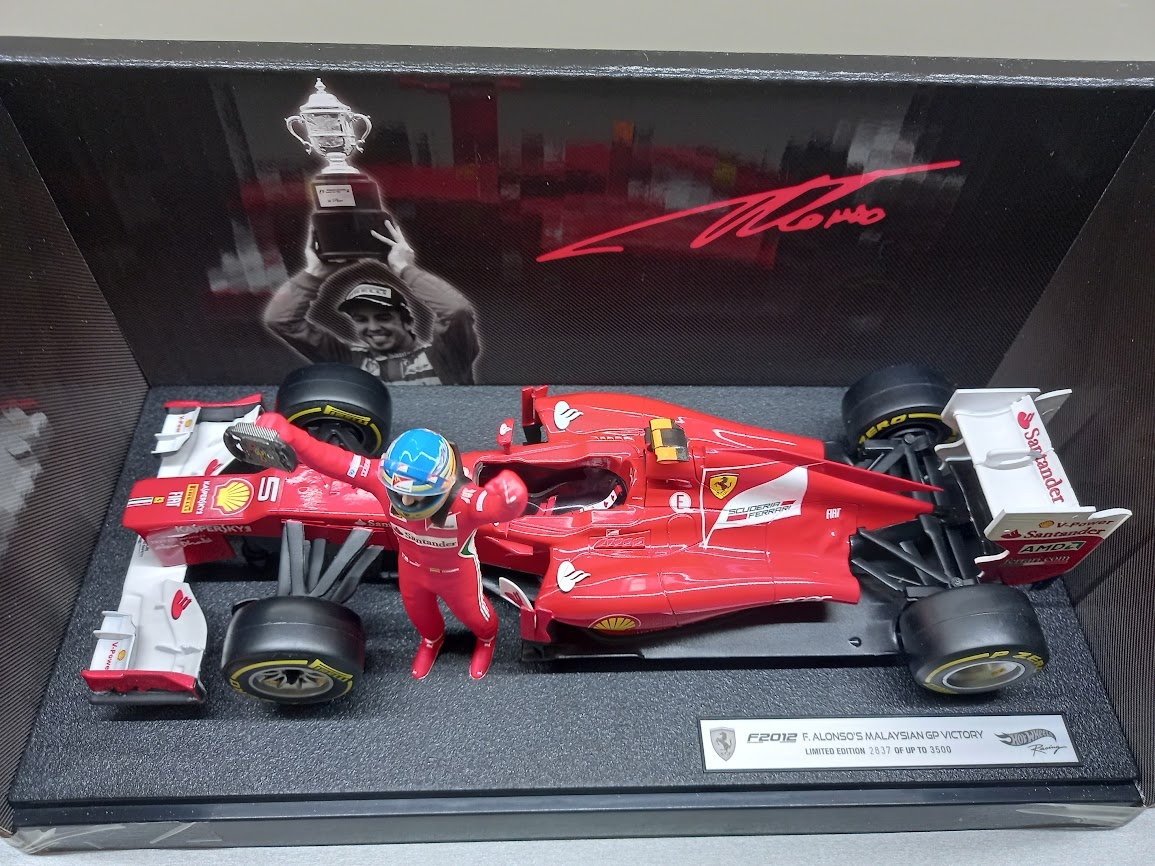 F1 FERRARI F2012 VÍTĚZ GP MALAYSIE 2012 ALONSO HOTWHEELS - 2