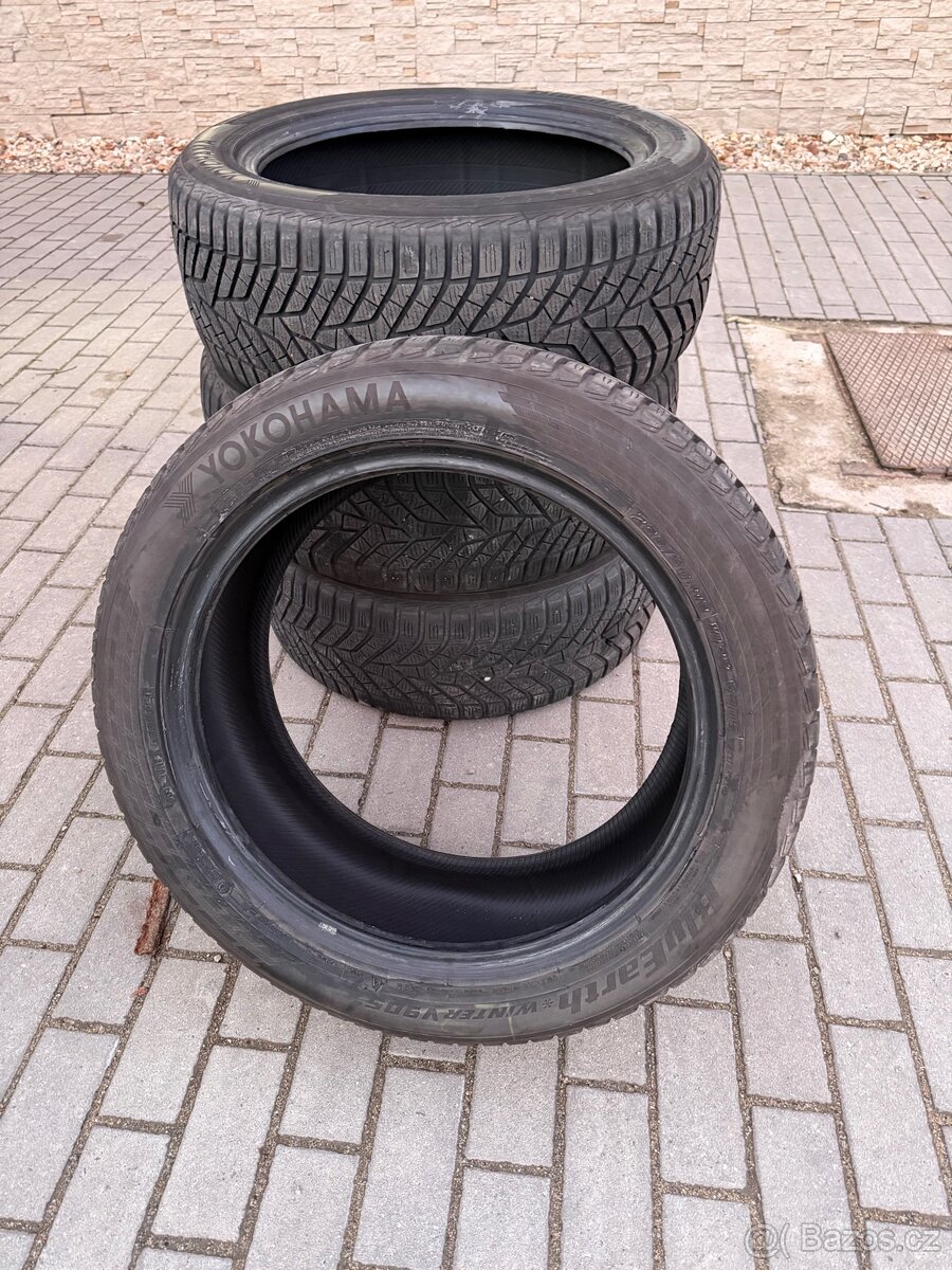 Yokohama 235/50/19 zimní - 2
