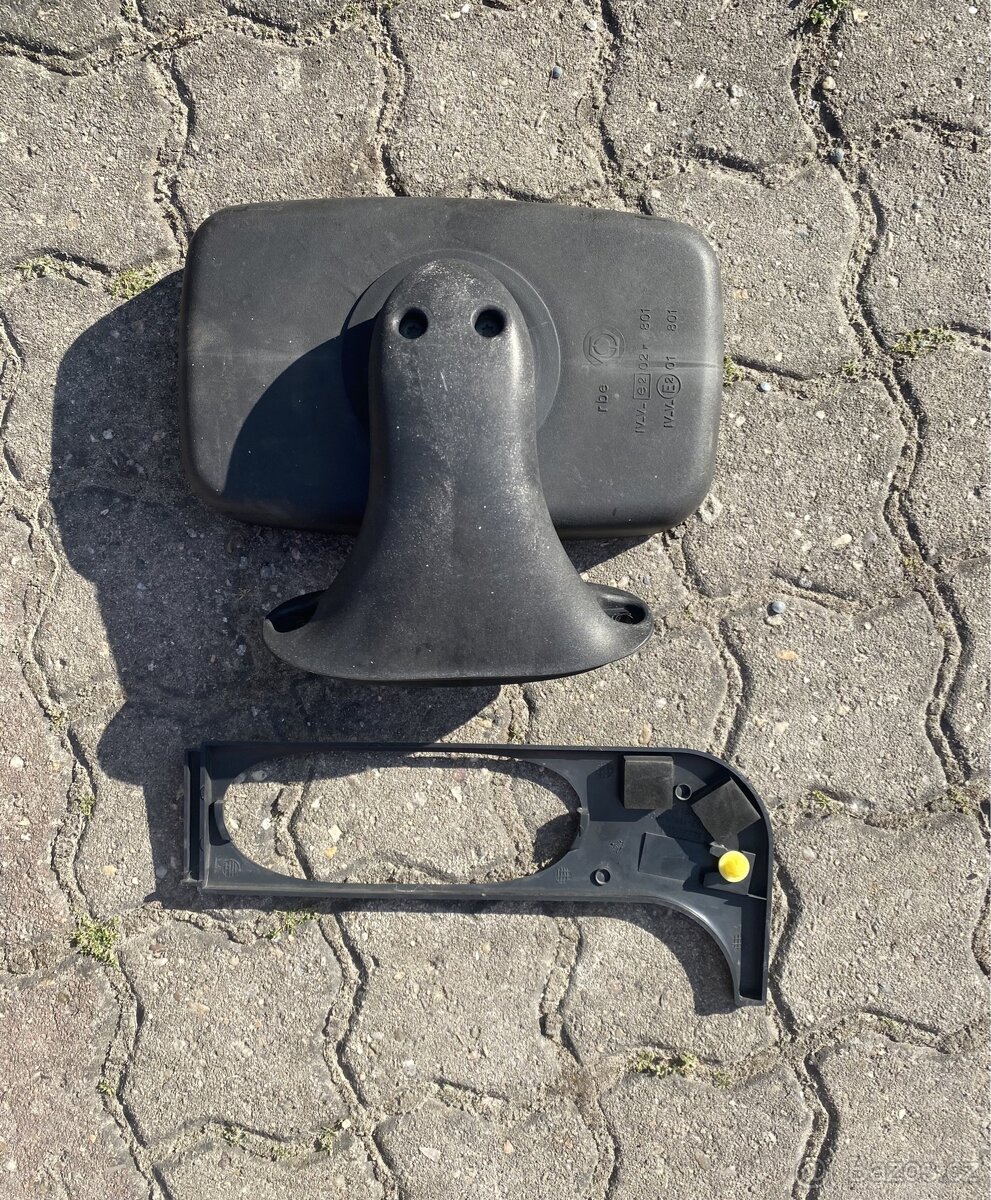 Renault Premium, Midlum zrcátko - 2