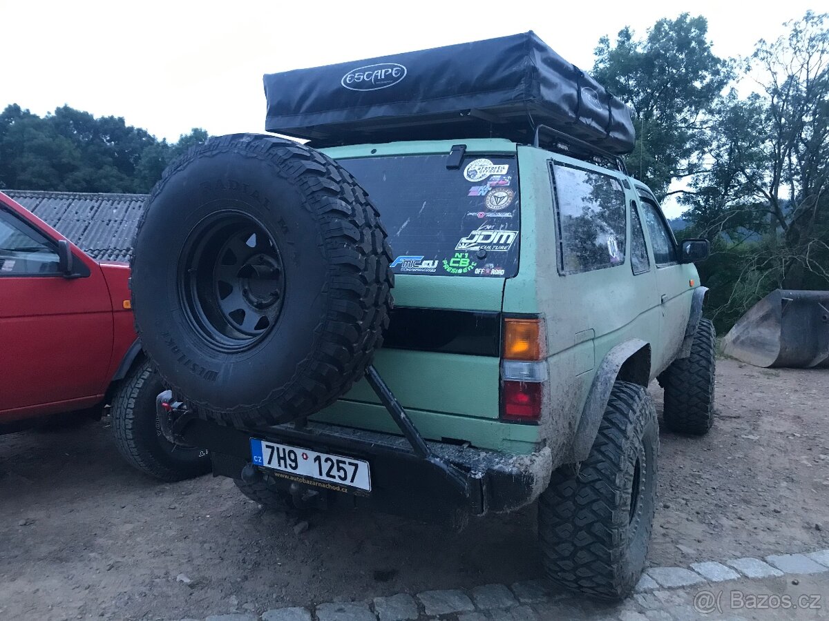 Zadní nárazník- terrano 1 - 2