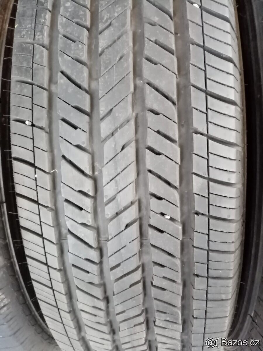 255/70/18 celorocni pneu BRIDGESTONE 255/70 R18 - 2