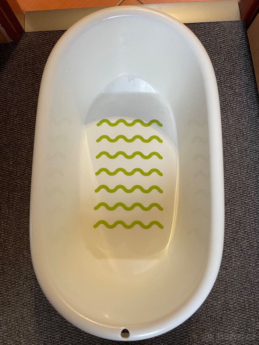 Přebalovací pult s vaničkou IKEA - 2