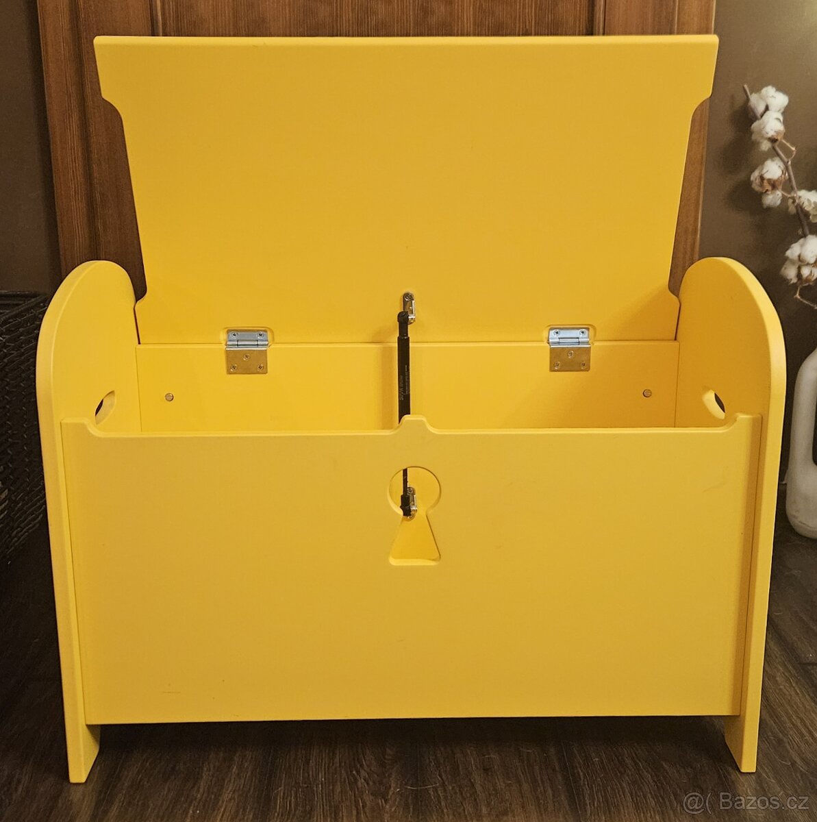 Dětská dřevěná truhla - 2