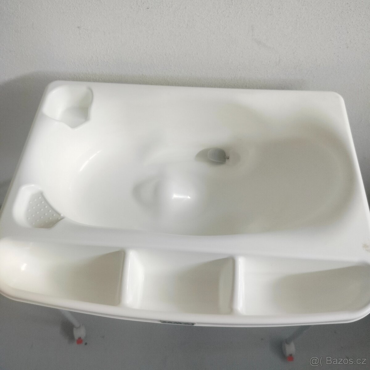 Stolek s vaničkou CAM - 2