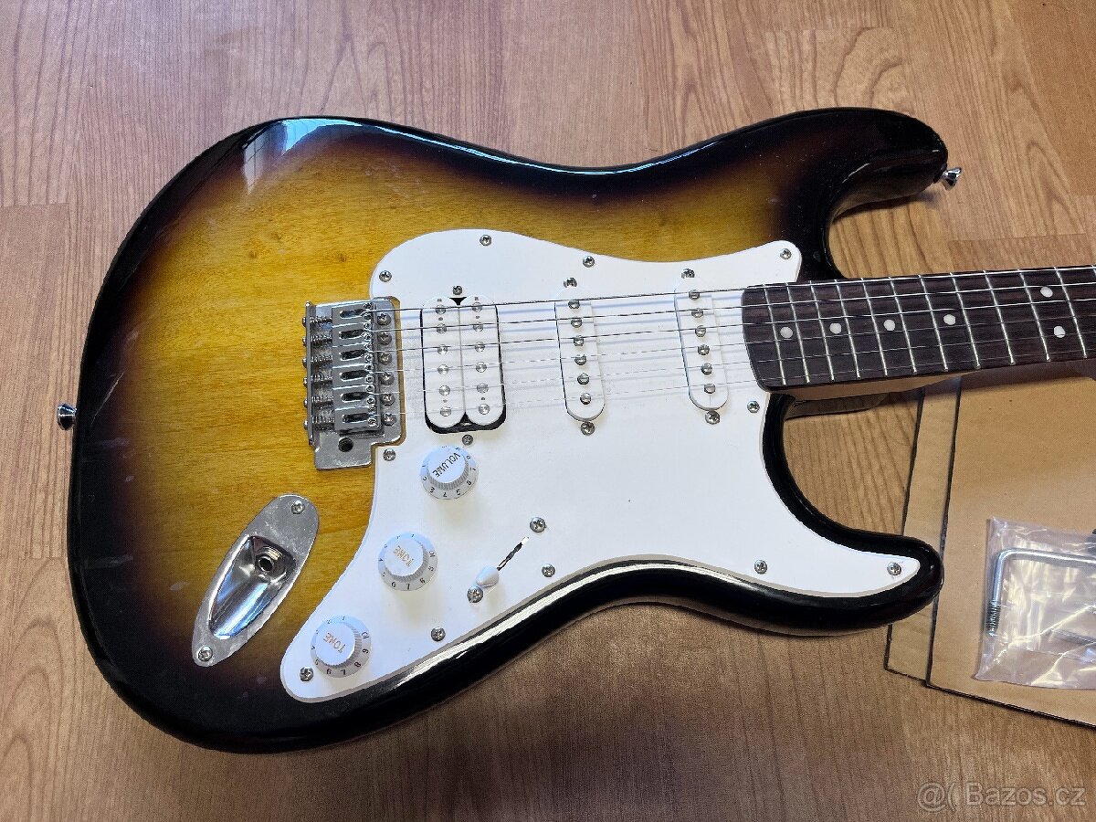Elektrická kytara Squier Bullet strat - 2