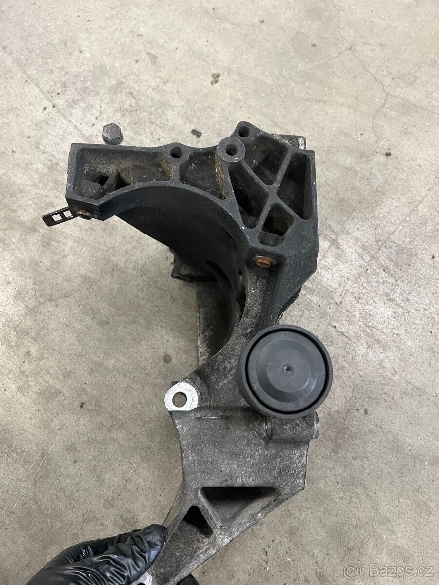 Držák servo n57 - 2